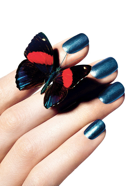 Chanel-Le-Vernis-Nail-Colour-in-667-Bel-Argus_press-kit-image_summer-2013_photography-Richard-Burbridge