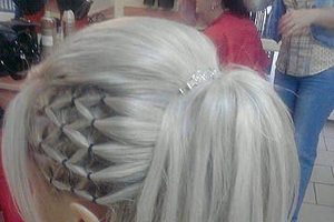 ponytail hairstyle