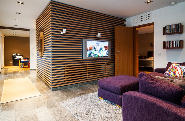 Elegant and Cozy Villa Design 24