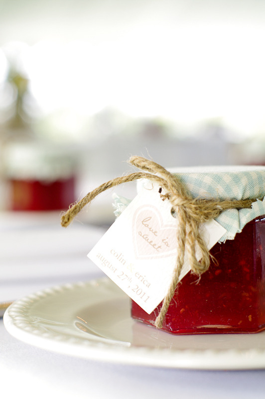 4 Awesome Wedding Favors Your Guest Will Adore