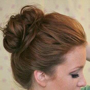 How to Make a Top Knot in 10 Seconds