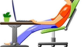 Save Your Back – The Right Posture for Desk Workers (6)
