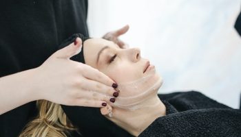 Beauty-treatment-Skin-Tags