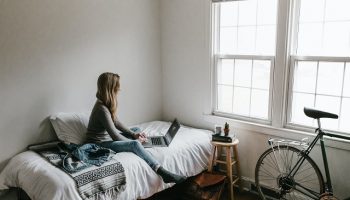 Accessories-for-Your-Dorm-Room