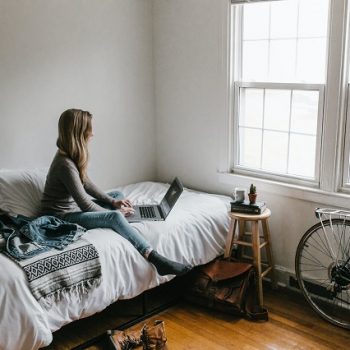 Accessories-for-Your-Dorm-Room