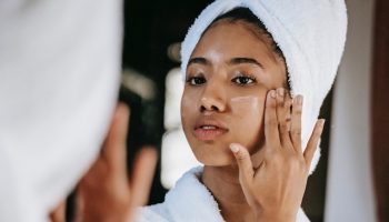 moisturize face 1
