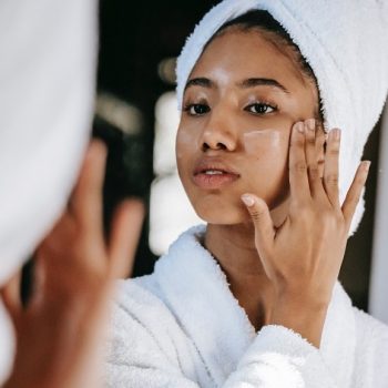 moisturize face 1