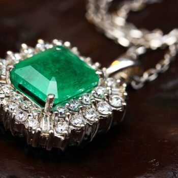emerald jewelry